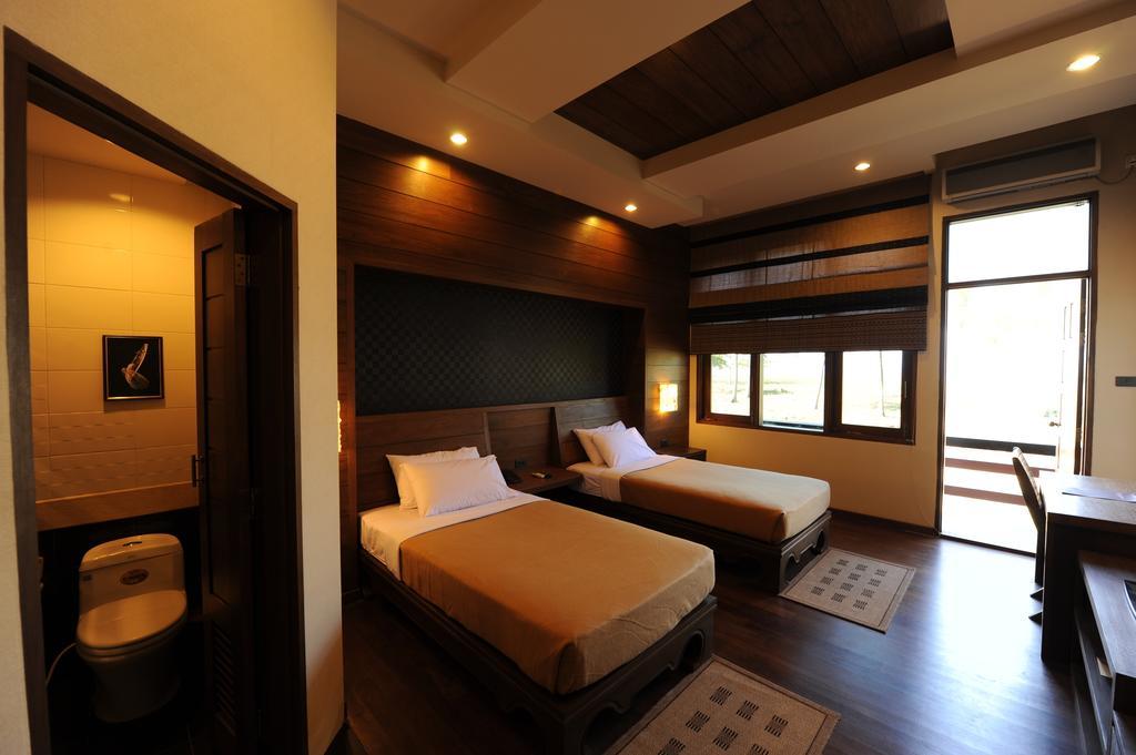 Ocean Paradise Resort Ngwesaung Quarto foto